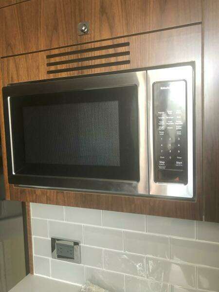 2020 Hatteras GT45 Express