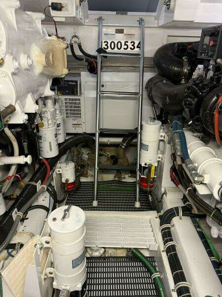 2020 Hatteras GT45 Express