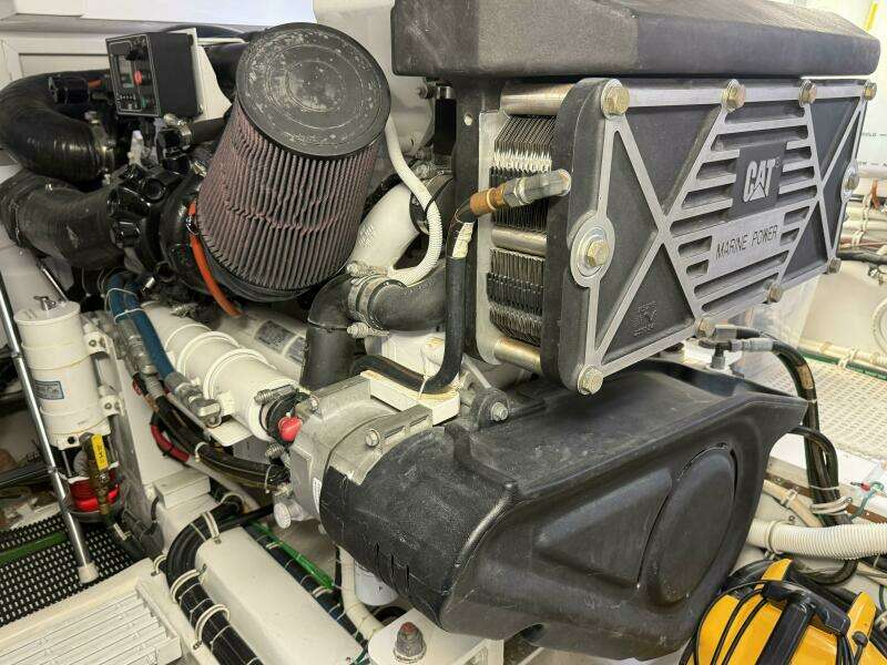 2020 Hatteras GT45 Express