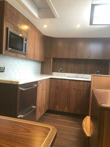 2020 Hatteras GT45 Express