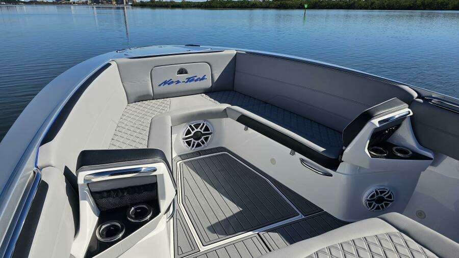 2024 Nor-Tech 390 Sport Center Console