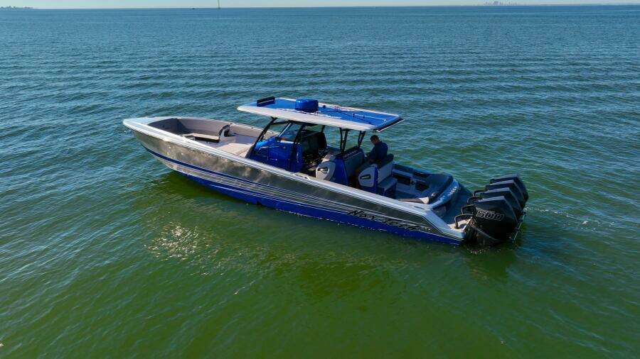 2024 Nor-Tech 390 Sport Center Console