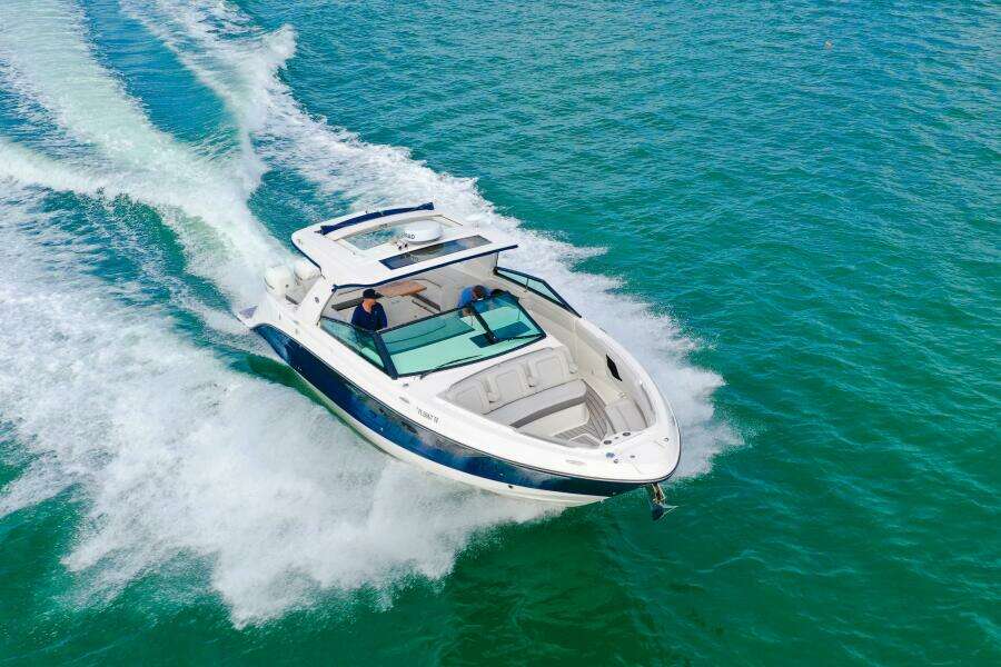 2022 Sea Ray SLX 400 Outboard SEA N SEA