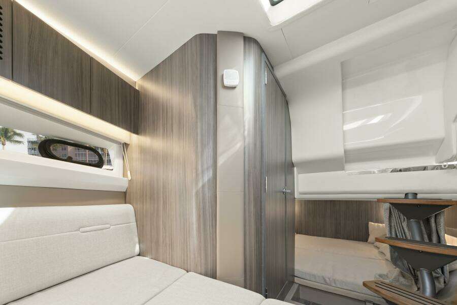 2022 Sea Ray SLX 400 Outboard SEA N SEA