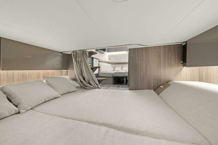 2022 Sea Ray SLX 400 Outboard SEA N SEA