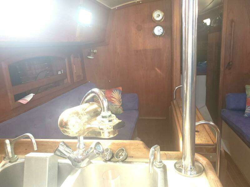 1989 Pacific Seacraft Cutter