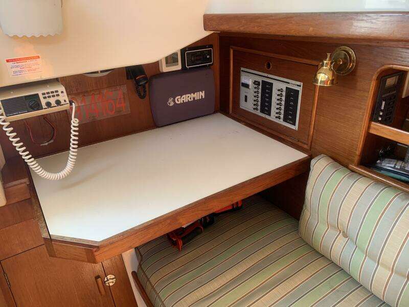 1987 Nonsuch Ultra 30