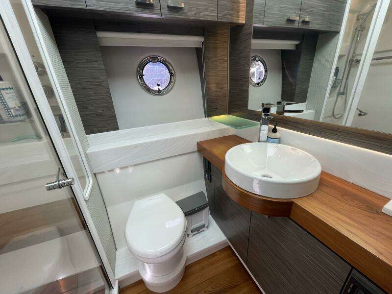 2020 Tiara Yachts C53 Coupe