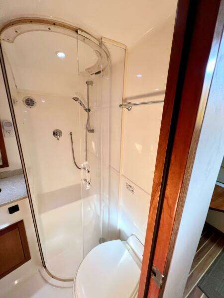 2007 Albemarle 41 Express