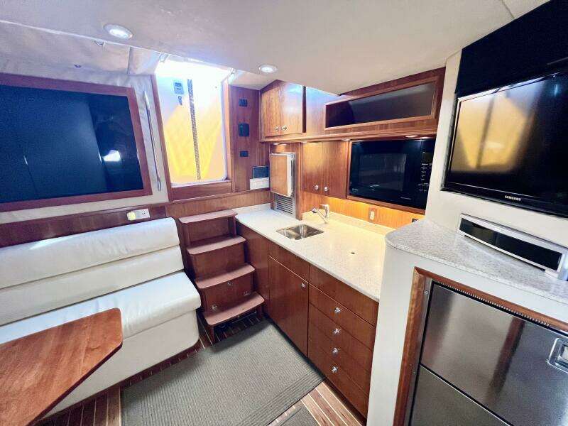 2007 Albemarle 41 Express