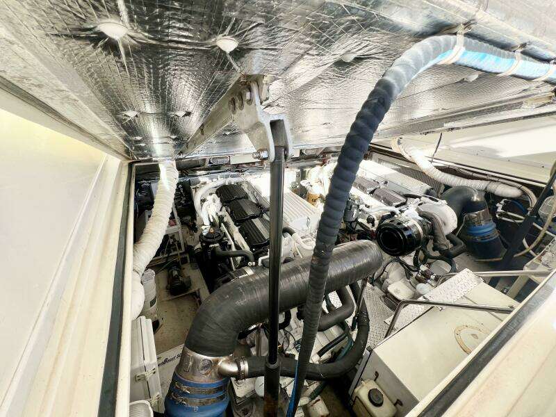 2007 Albemarle 41 Express