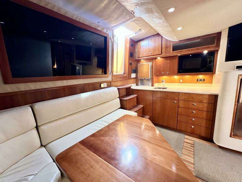 2007 Albemarle 41 Express