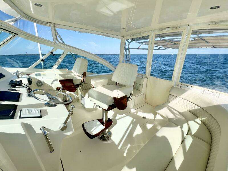 2007 Albemarle 41 Express