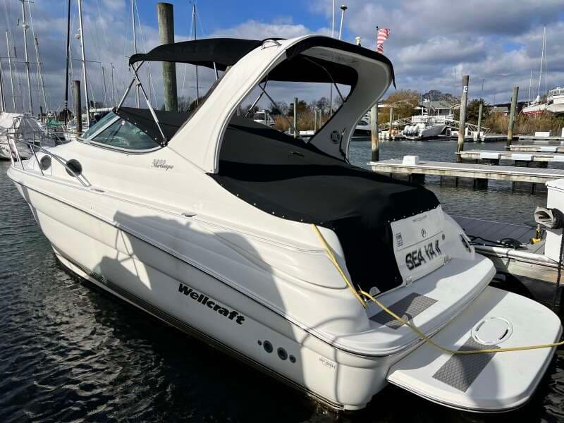 2001 Wellcraft 2800