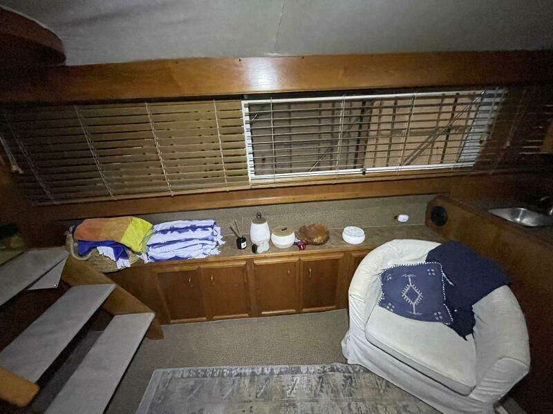 1986 Egg Harbor 40 Motor Yacht