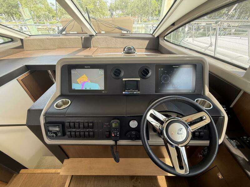 2018 Sea Ray FLY 400