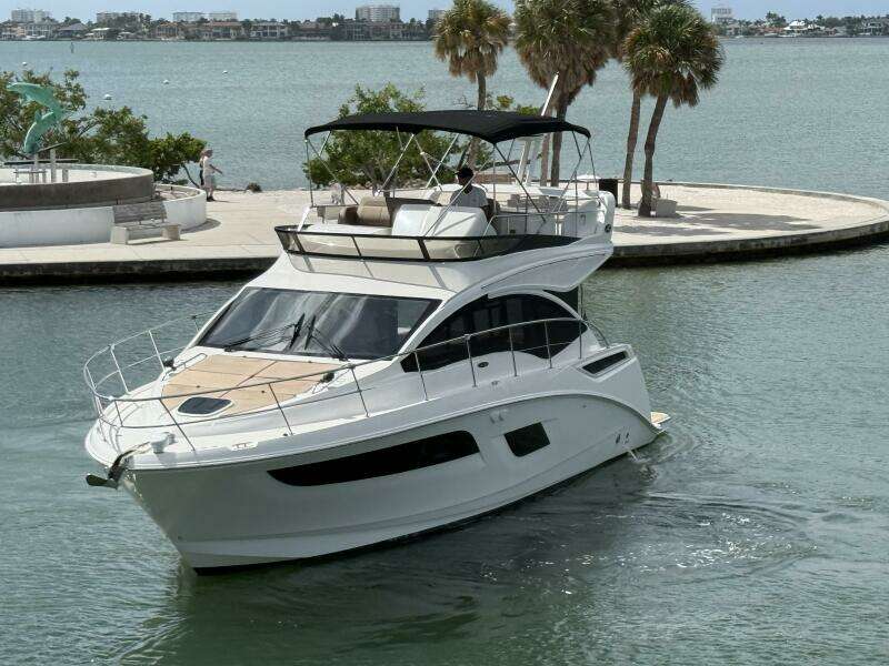 2018 Sea Ray FLY 400