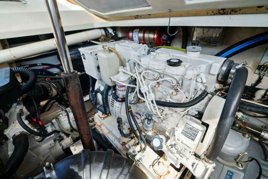 2008 Hinckley Talaria 38R Convertible