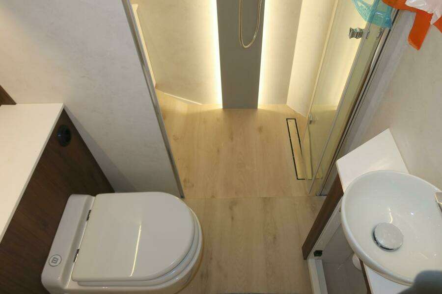 2026 Cobra Seamaster 45