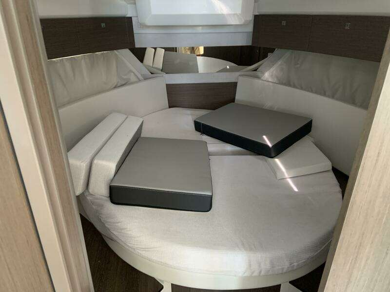 2025 Jeanneau NC 1095 Coupe