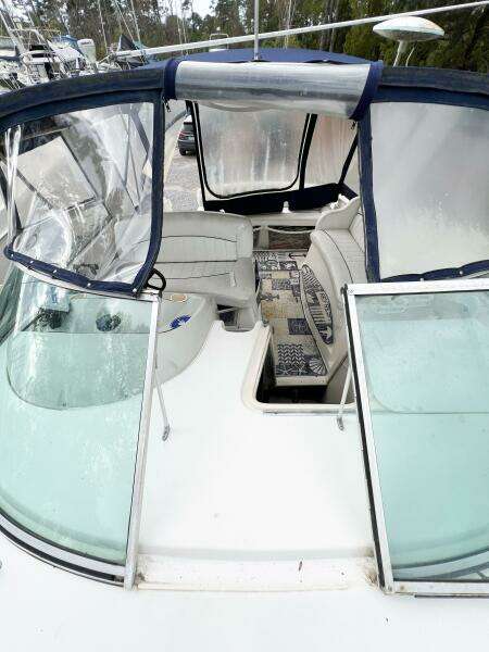 2000 Rinker Fiesta Vee 330