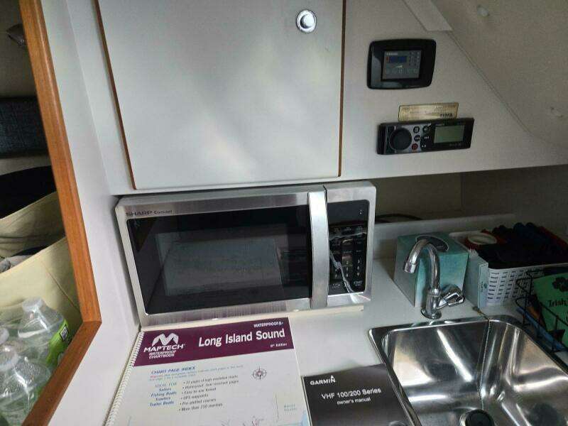 1998 Tiara Yachts Coronet