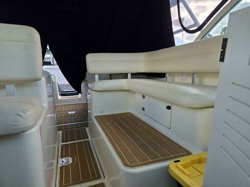 1998 Tiara Yachts Coronet