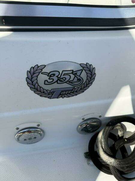 2007 Triton 315 Express