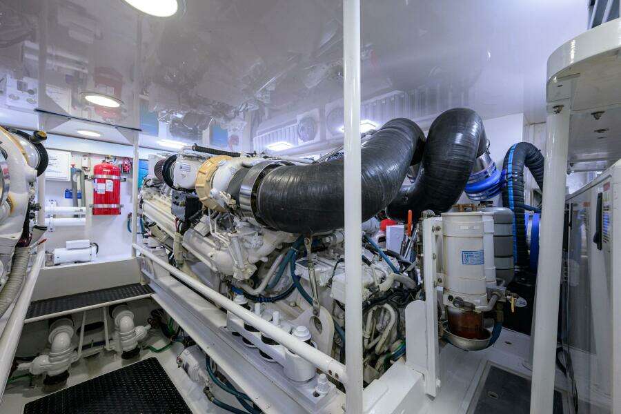 Starboard MTU 16v2000 M91