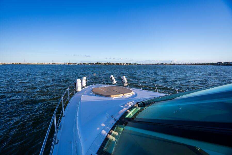 2013 Cruisers Yachts 540 Motor Yacht