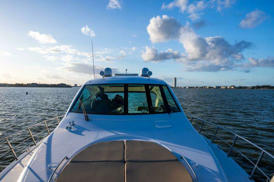 2013 Cruisers Yachts 540 Motor Yacht