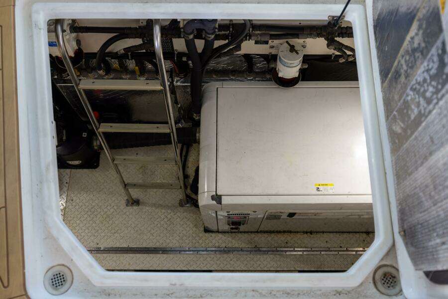 2013 Cruisers Yachts 540 Motor Yacht