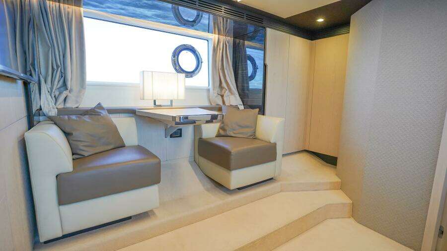2017 Azimut 66 Flybridge