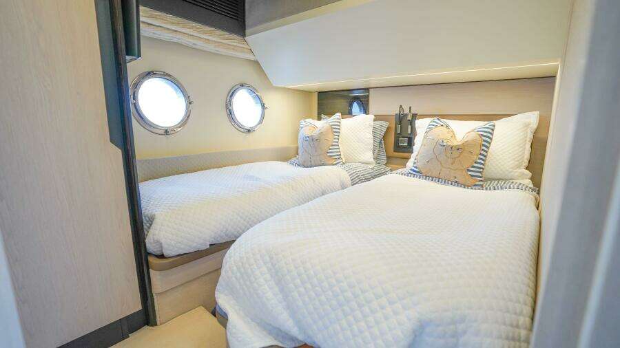 2017 Azimut 66 Flybridge