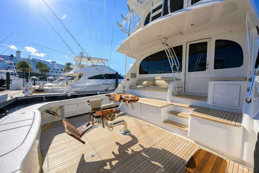 2017 Viking 72 Enclosed Bridge