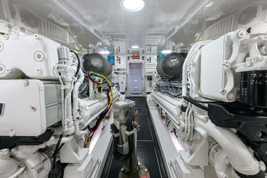 2017 Viking 72 Enclosed Bridge