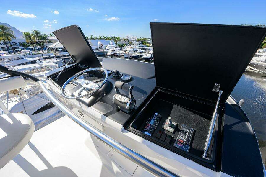 2017 Viking 72 Enclosed Bridge