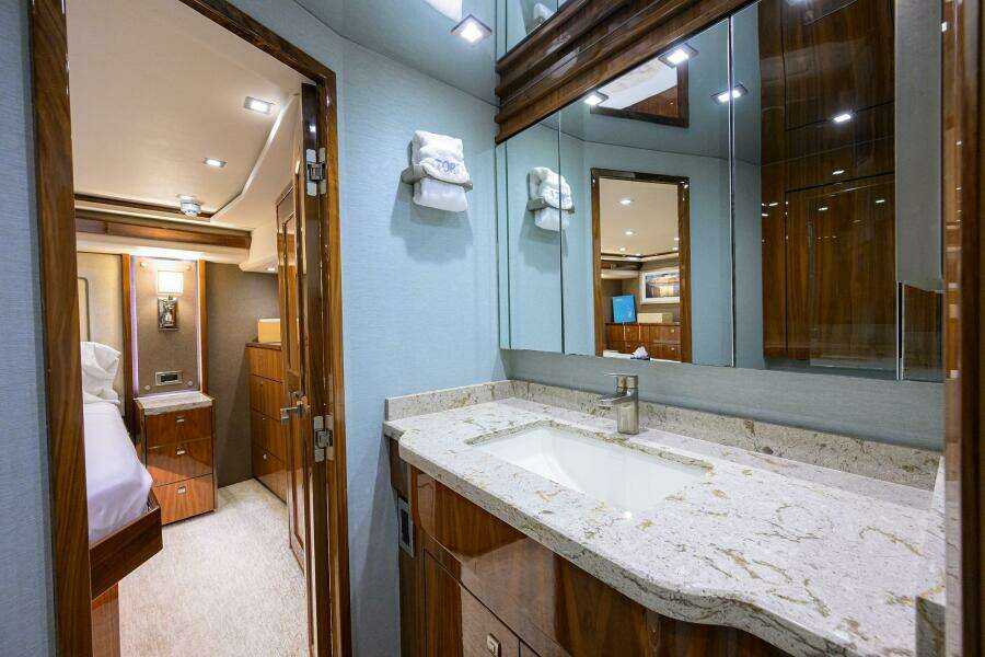 2017 Viking 72 Enclosed Bridge