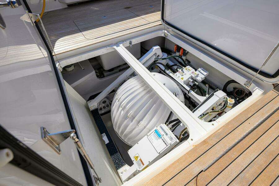 2017 Viking 72 Enclosed Bridge