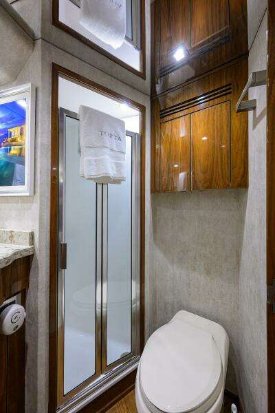 2017 Viking 72 Enclosed Bridge