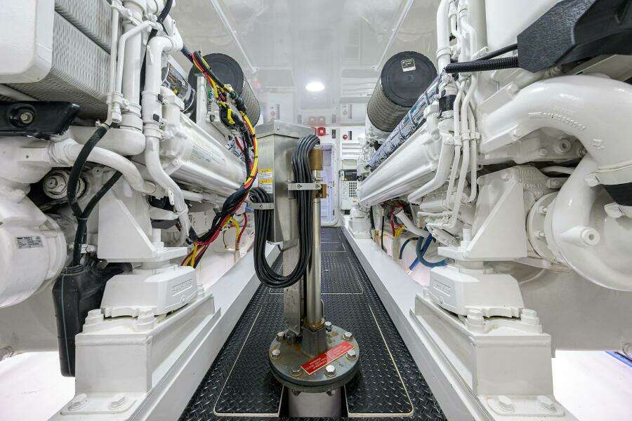 2017 Viking 72 Enclosed Bridge