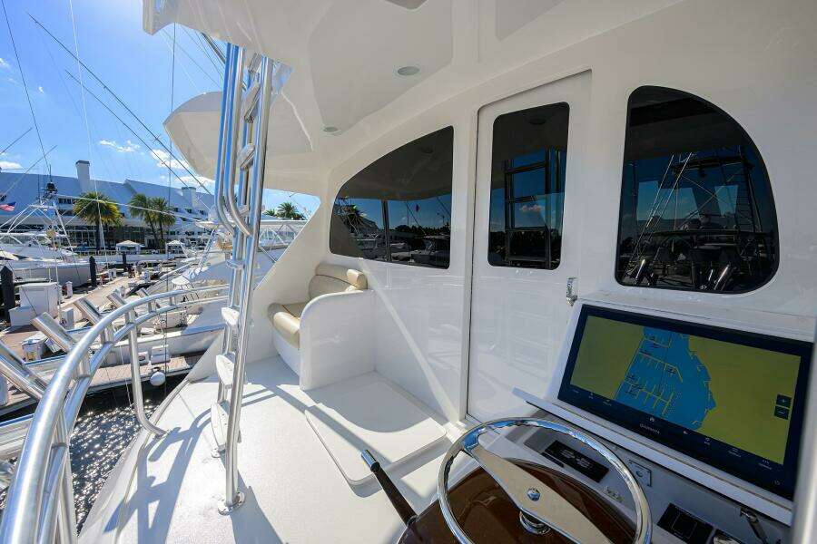 2017 Viking 72 Enclosed Bridge