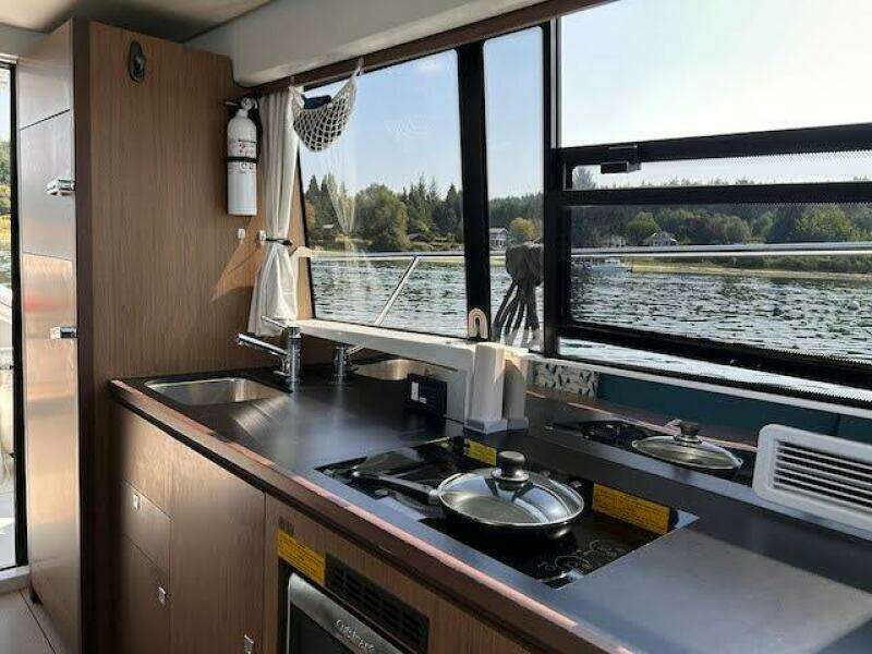 2019 Jeanneau Velasco