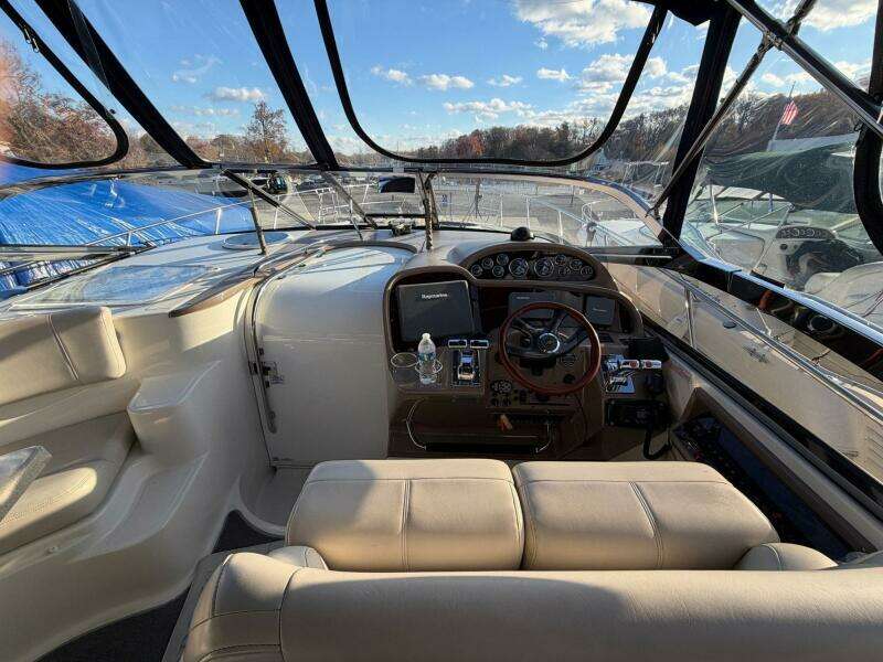 2002 Regal Commodore 3860