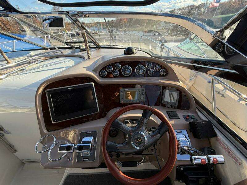 2002 Regal Commodore 3860