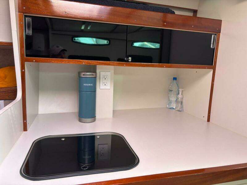 1987 Chris-Craft 284