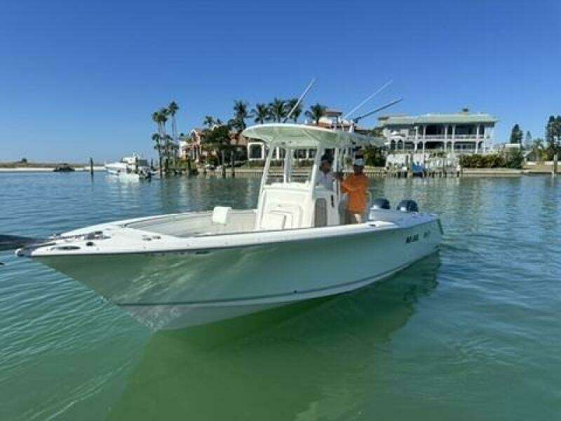 2014 Sea Hunt 27 Gamefish Forward Seating