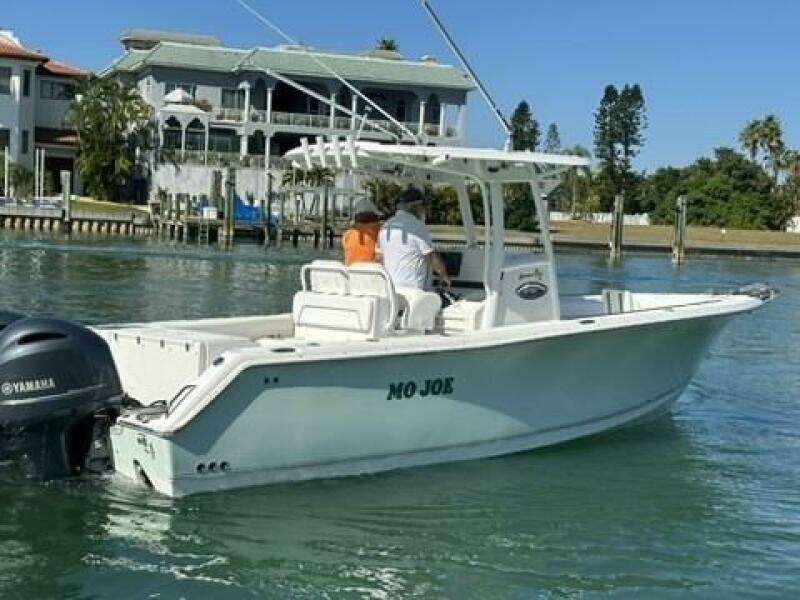 2014 Sea Hunt 27 Gamefish Forward Seating