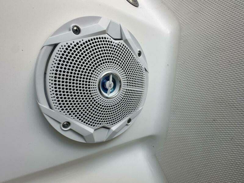 2014 Sea Hunt 27 Gamefish Forward Seating