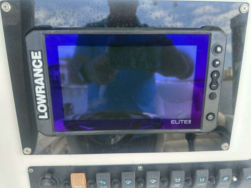 2014 Sea Hunt 27 Gamefish Forward Seating